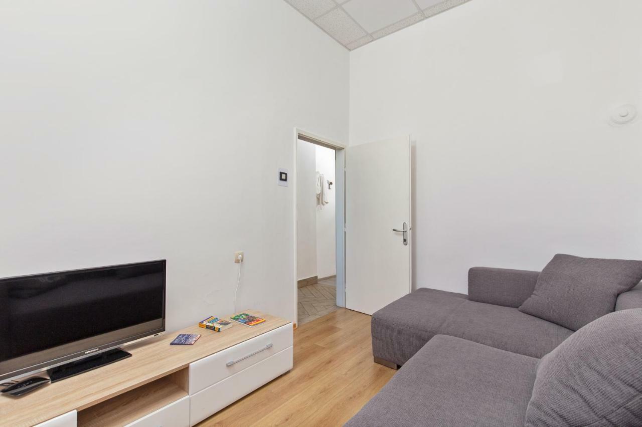 Apartment Mia Rijeka Exterior foto
